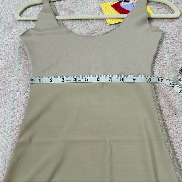 NWT Spanx Shapewear Slip Tan Size Small - Picture 5 of 10